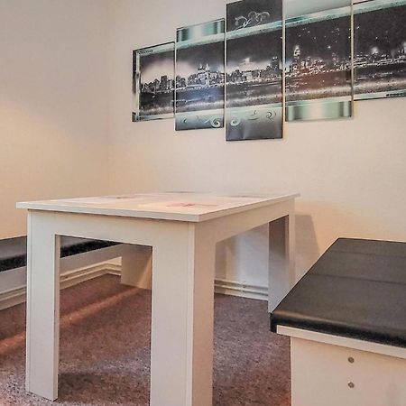 2 Bedroom Nice Apartment In Friedrichroda Kültér fotó