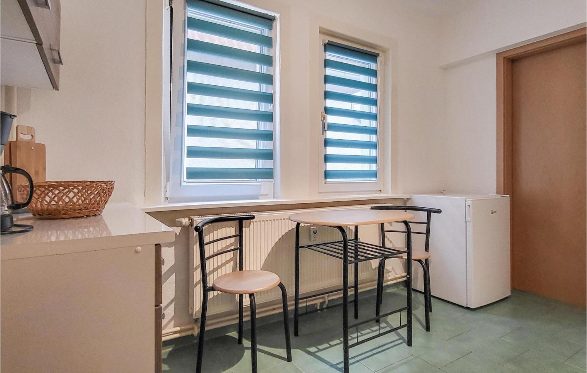 2 Bedroom Nice Apartment In Friedrichroda Kültér fotó