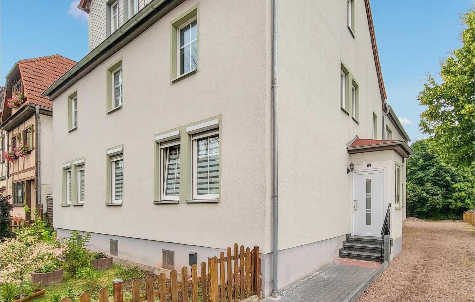 2 Bedroom Nice Apartment In Friedrichroda Kültér fotó